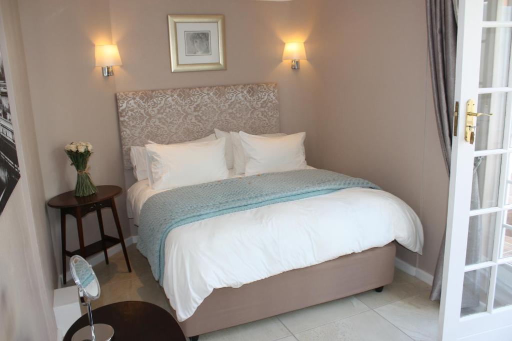 Somerset Lodge Montagu Room photo
